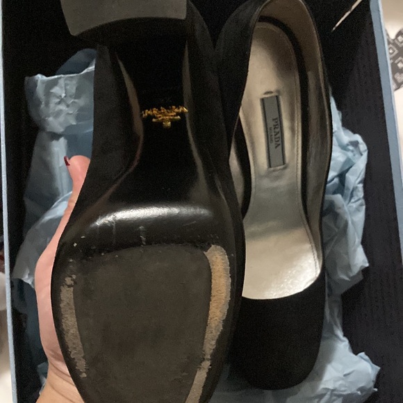 Prada pumps - Picture 3 of 4